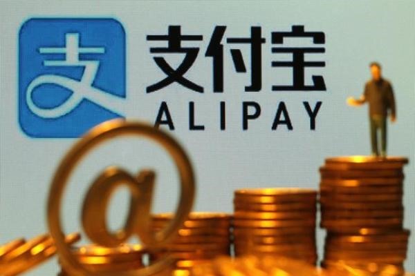 请问大家做自媒体怎样做吸粉比较快？